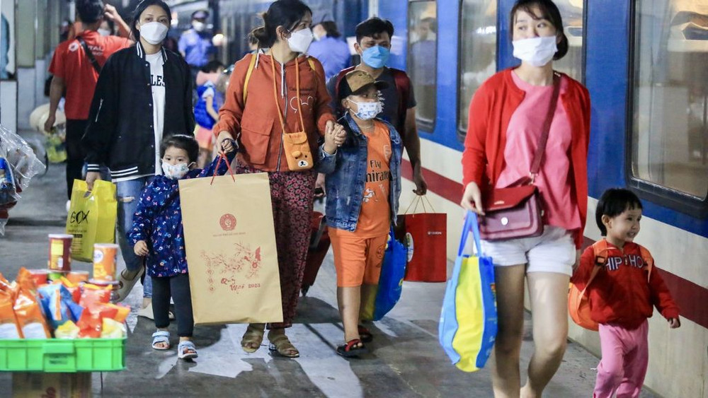 mua vé tàu Tết 2026