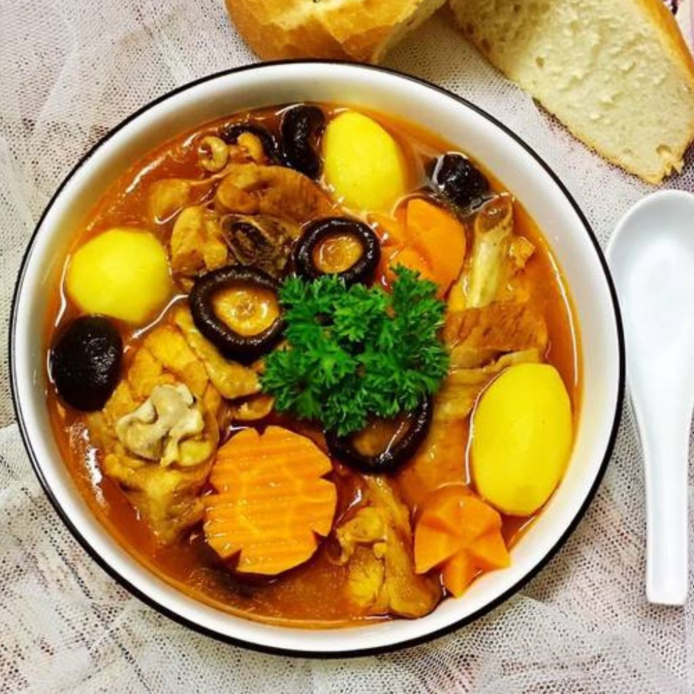 Cách làm gà hấp nấm đông cô mềm thơm đậm đà