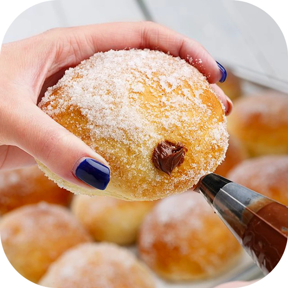 bánh donut chiên nhân socola nutella
