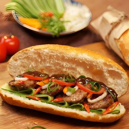 Cách làm bánh mì thịt nướng hấp dẫn