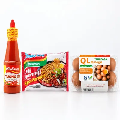 Combo Tương ớt Cholimex chai PET + Mì xào khô vị sườn Indomie + Trứng gà tươi Omega & DHA QL