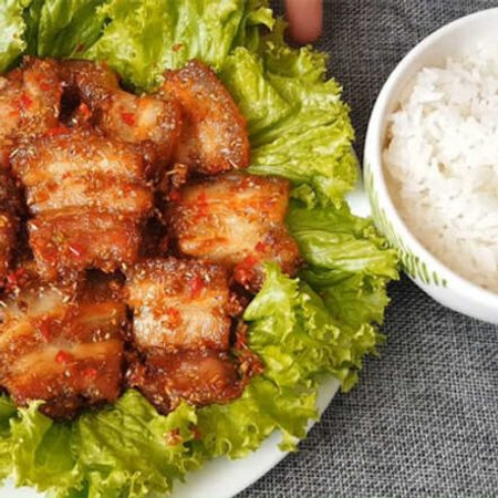 Cách làm ba rọi chiên sả chuẩn vị