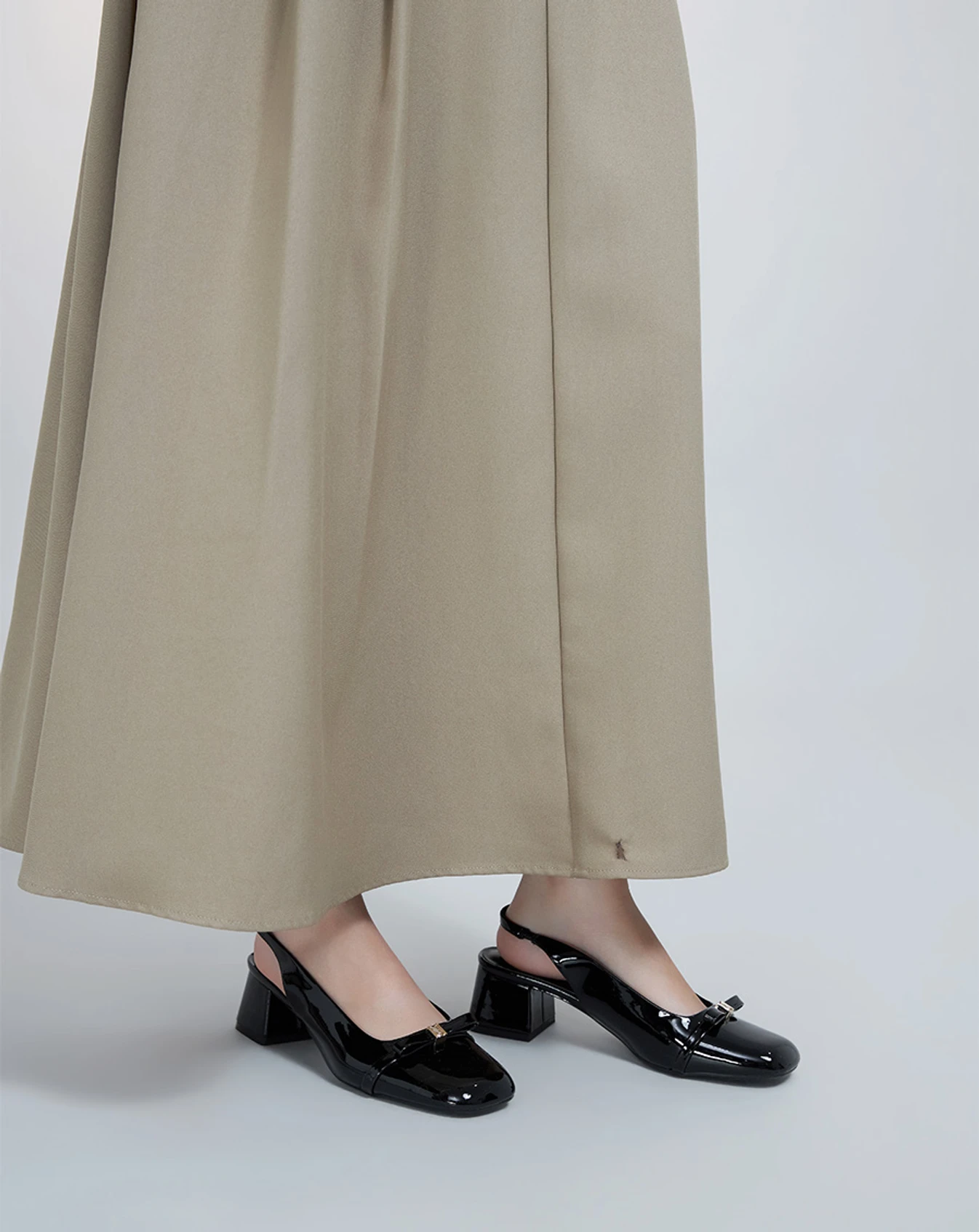 Giày Cao Gót Slingback Phối Nơ Mũi Tròn - Image 2