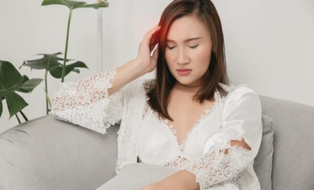 Lý do bạn bị hoa mắt khi đứng lên ngồi xuống?