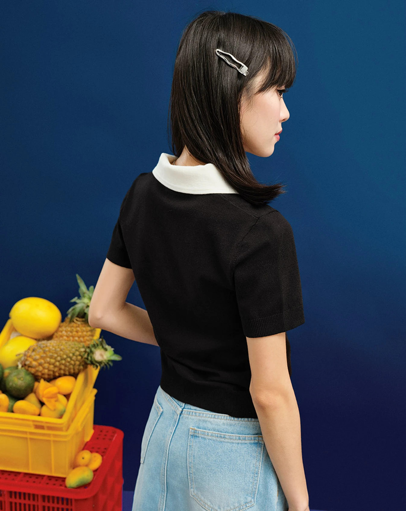 Áo dệt kim cổ lá sen thêu sợi kim tuyến - Image 4