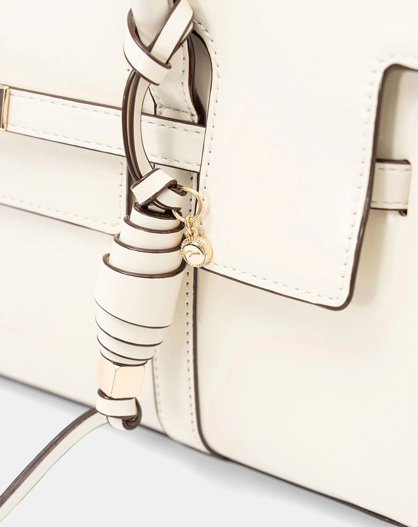 Túi Xách Trung Croissant Satchel Bag With Belt Detail - Image 4