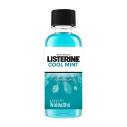 Nước súc miệng bạc hà Listerine chai 100ml (1 Chai)