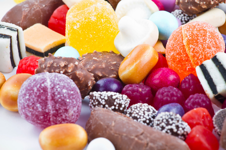 Kẹo bạc hà nhân socola: bao nhiêu calo và tác động đến cân nặng