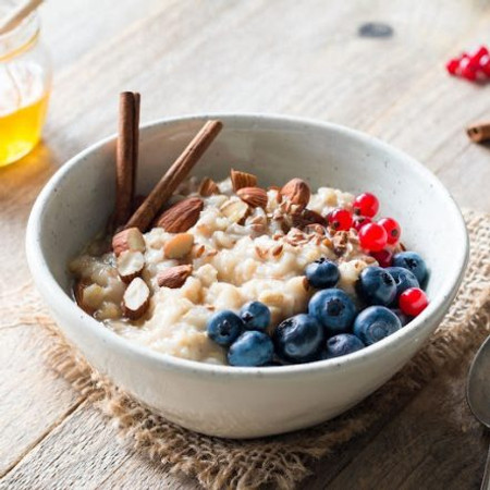 Nấu cháo yến mạch nhanh gọn, bổ dưỡng