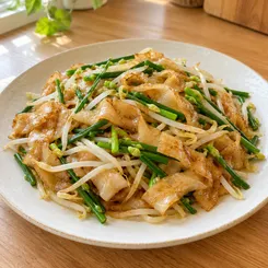 Cách làm hủ tiếu áp chảo thơm ngon nhưng vẫn nhanh gọn