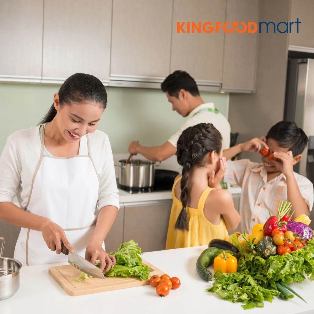 Cùng nhau chuẩn bị một bữa cơm gia đình trọn vị