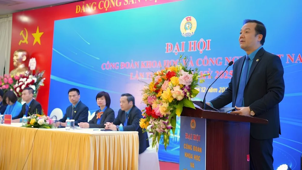 ngay-thanh-lap-cong-doan-6