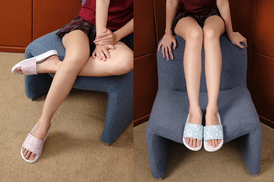 Hai Mẫu Sandal Lót Mút Mềm Mang Sắc Xanh Và Hồng Cho Ngày Hè