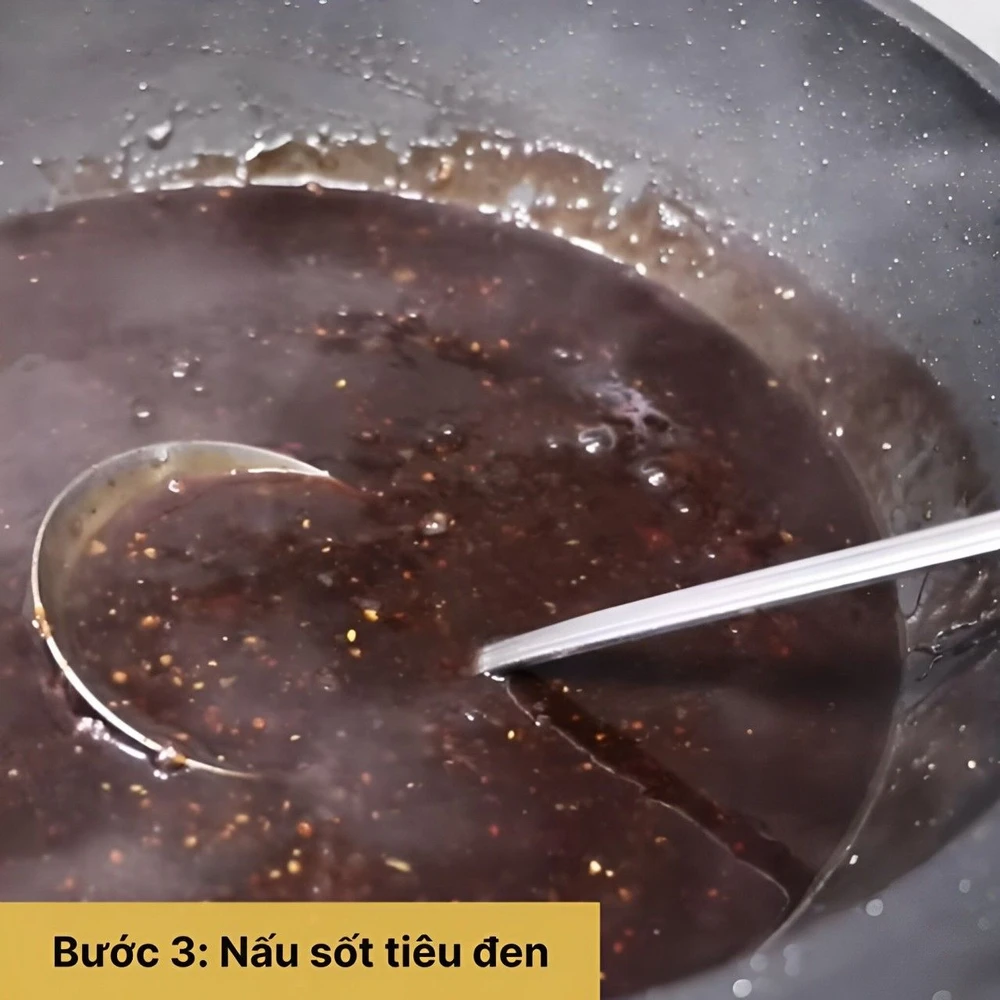 Nấu sốt tiêu đen