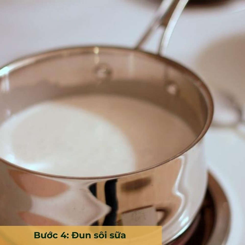 bước 4 đun sôi sữa