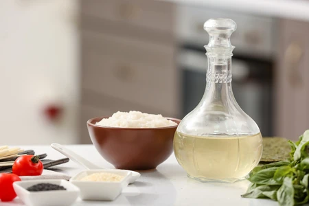 Cách phân biệt nước rượu gạo và giấm gạo