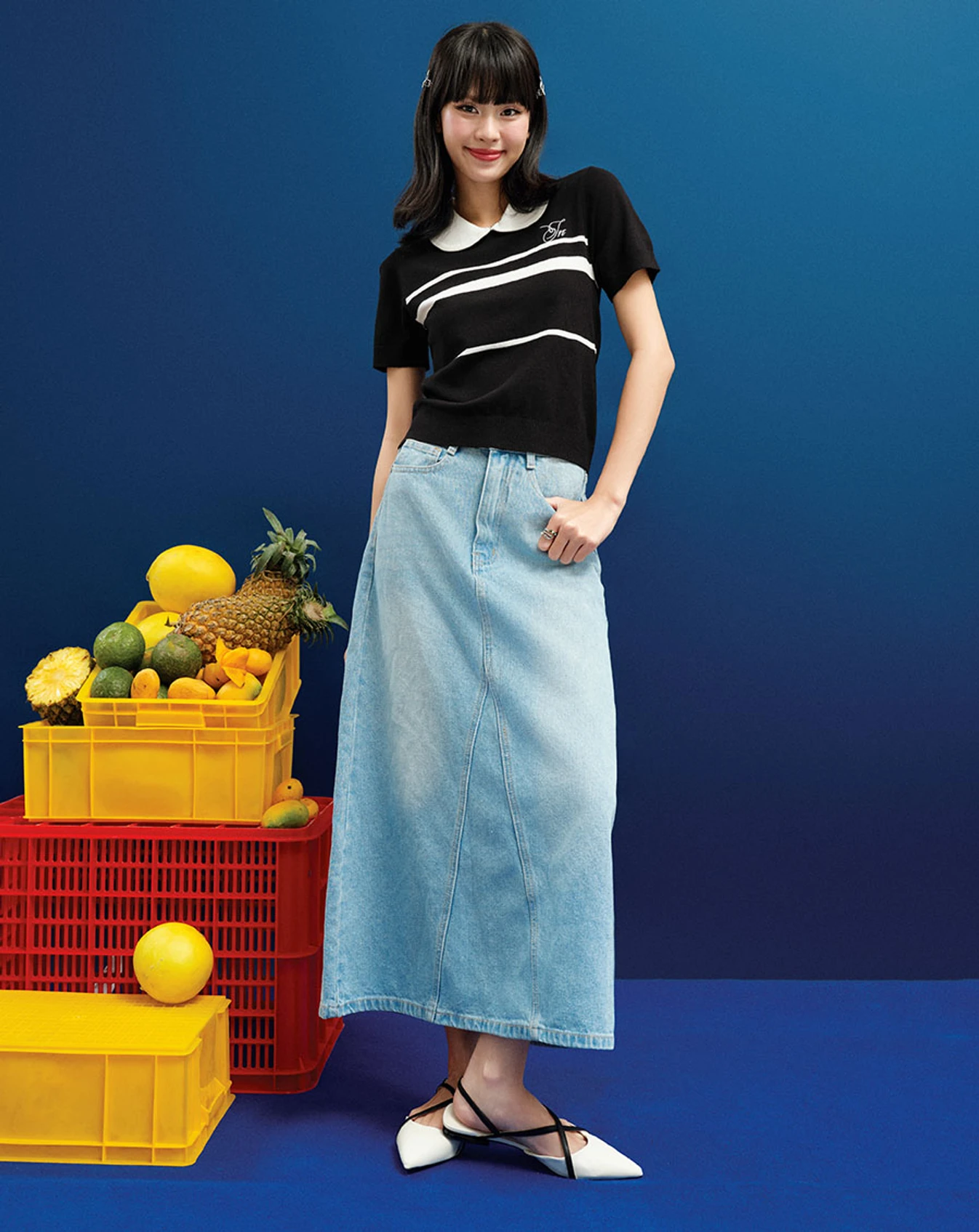 Áo dệt kim cổ lá sen thêu sợi kim tuyến - Image 2