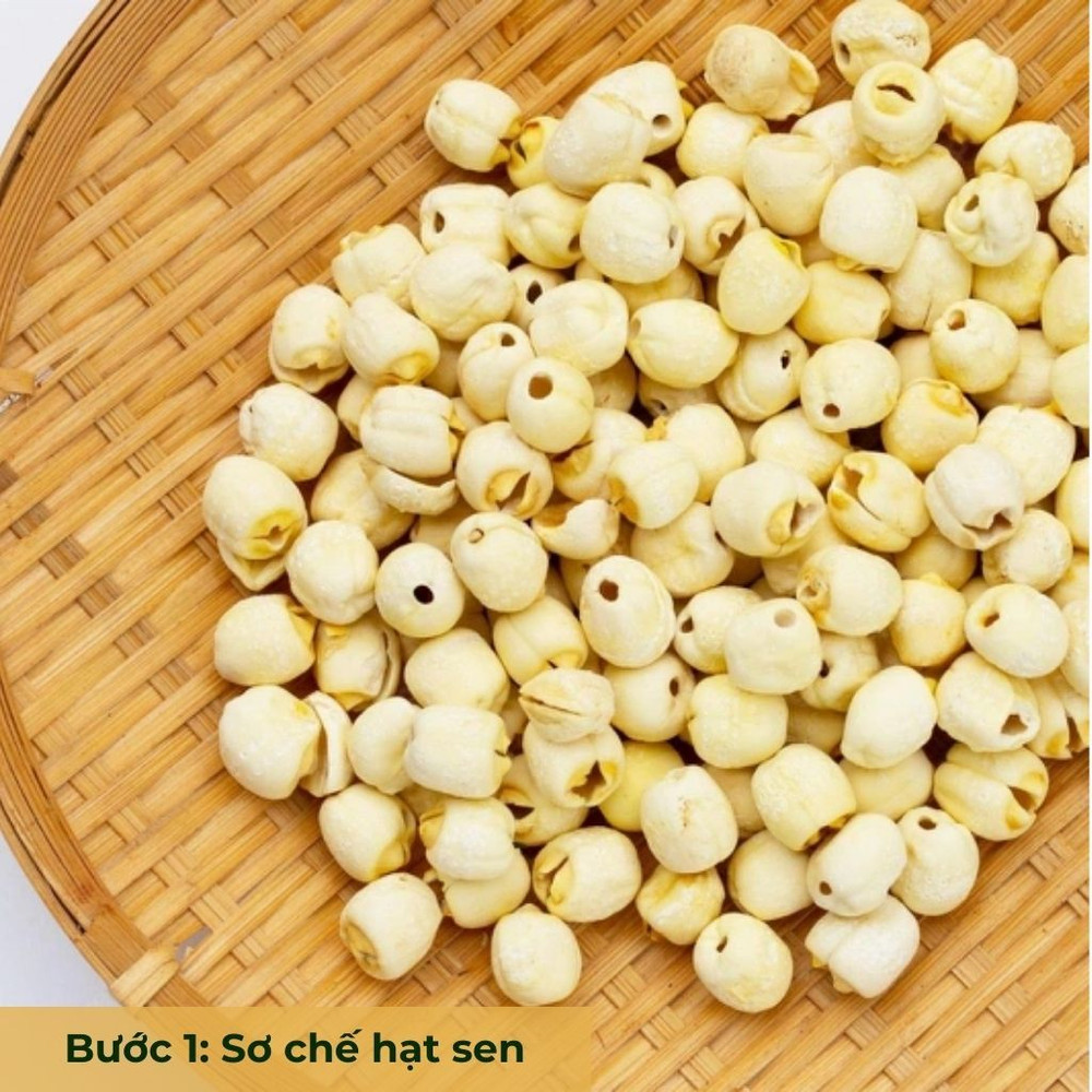 bước 1 sơ chế hạt sen