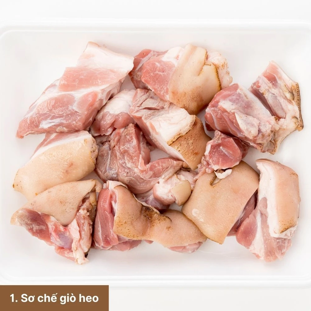 Chân giò hầm thuốc bắc