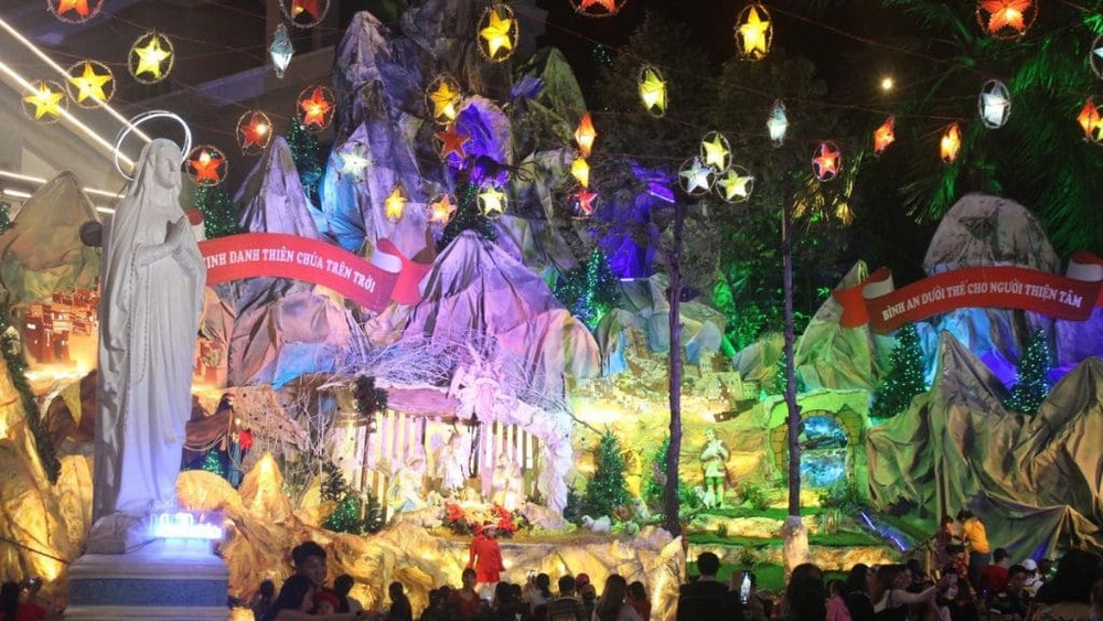 địa điểm trang trí Noel TPHCM