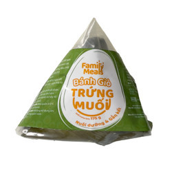 Bánh giò nhân thịt trứng muối Family Meal gói 175g (1 Gói)