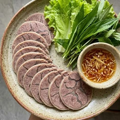 Cách làm bắp bò luộc gừng sả mềm ngon, không bị dai