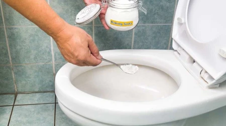 4 mẹo vặt vệ sinh nhà vệ sinh vừa đơn giản vừa hiệu quả