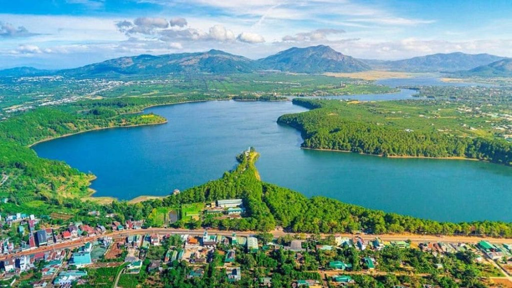 Du lịch Tết âm lịch nên đi đâu?