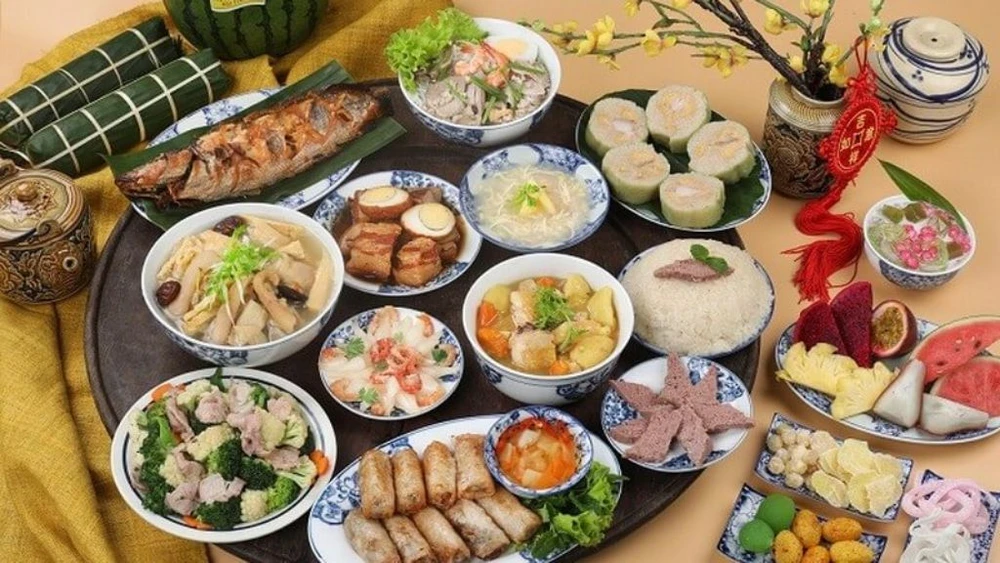 mâm cơm ngày Tết