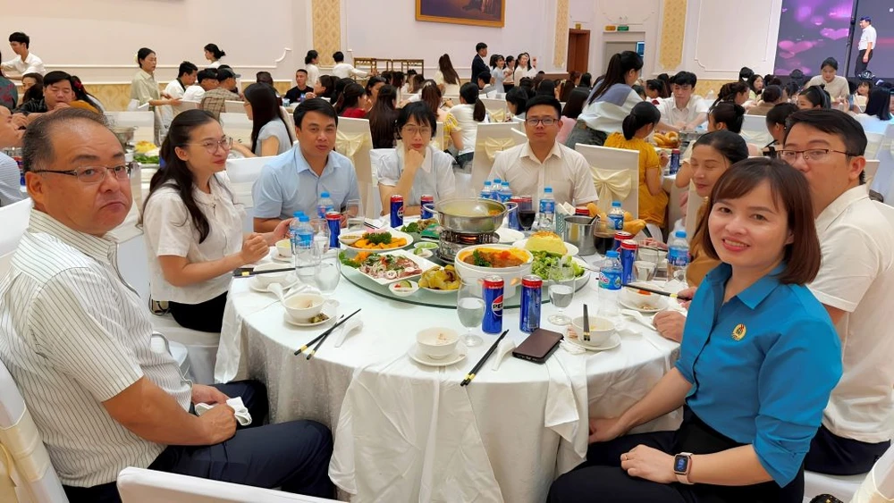 ngay-huu-nghi-quoc-te-9