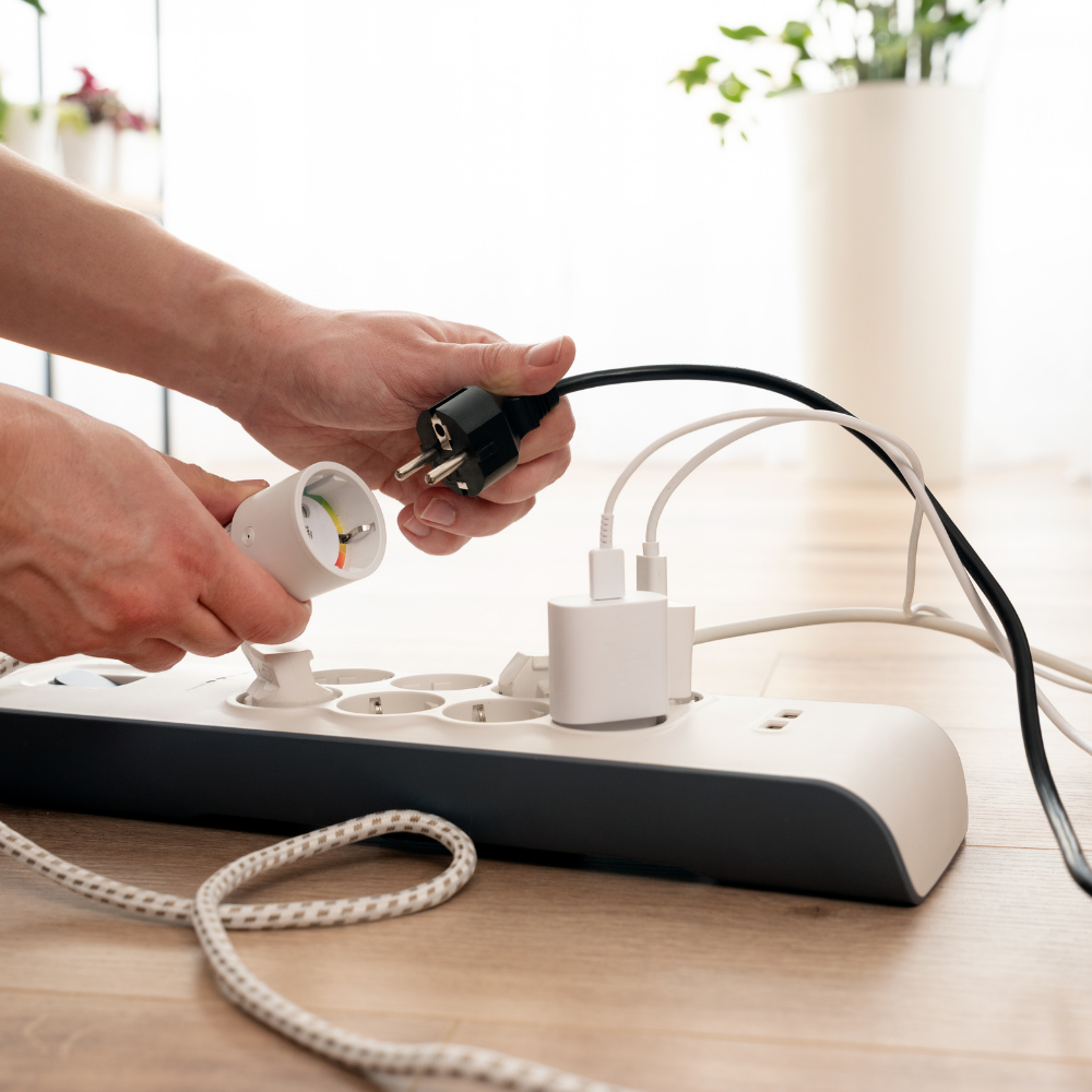 kiểm tra điện nước trước khi đi chơi xa nhiều ngày