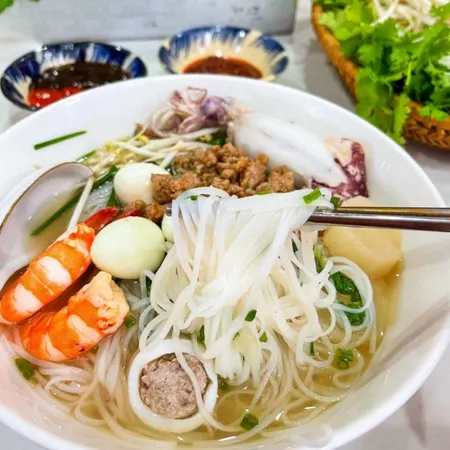 Cách trụng hủ tiếu dai, ngon và đúng cách