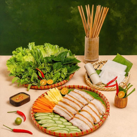 Cách làm bánh tráng cuốn thịt heo thanh mát