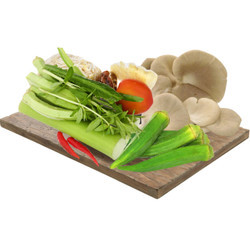 Combo canh chua ngày hè: vỉ canh chua, đậu bắp, nấm bào ngư