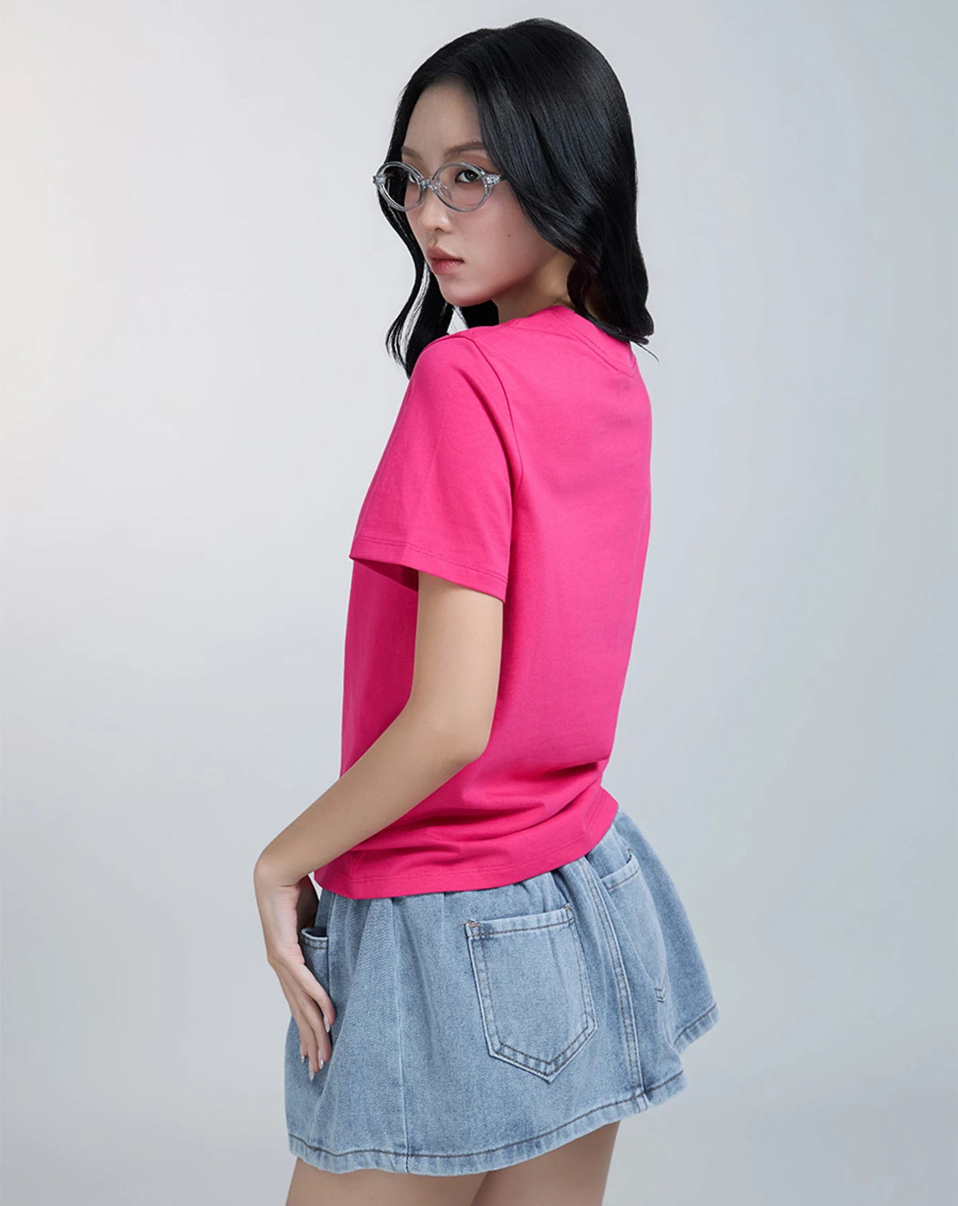 Áo thun basic cổ tròn - Image 4