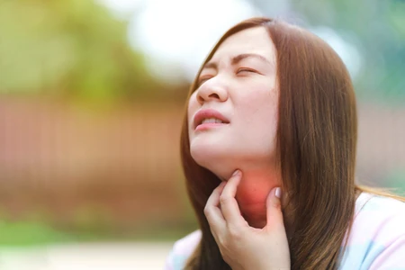 4 mẹo vặt cải thiện chứng ngứa cổ họng hiệu quả