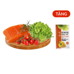 Combo salad: cá hồi, xà lách thủy tinh, cà chua bi