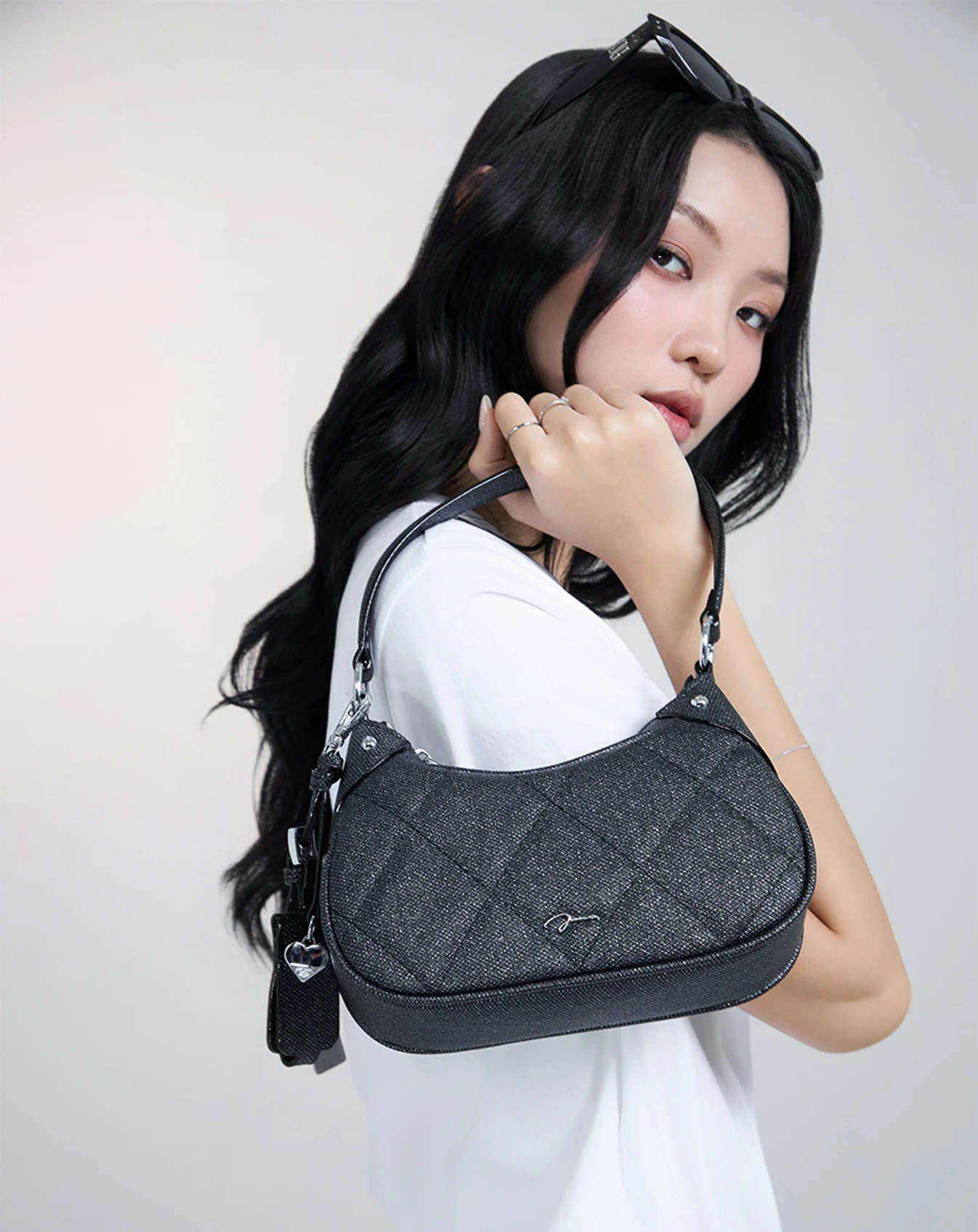 Túi Xách Nhỏ Shoulder Bag Trang Trí Charm - Image 3