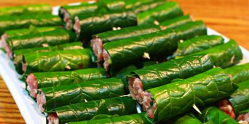 Công thức làm món bò cuốn lá lốt nướng thơm ngon bất bại