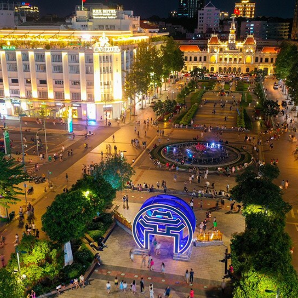 Check in phố đi bộ Nguyễn Huệ