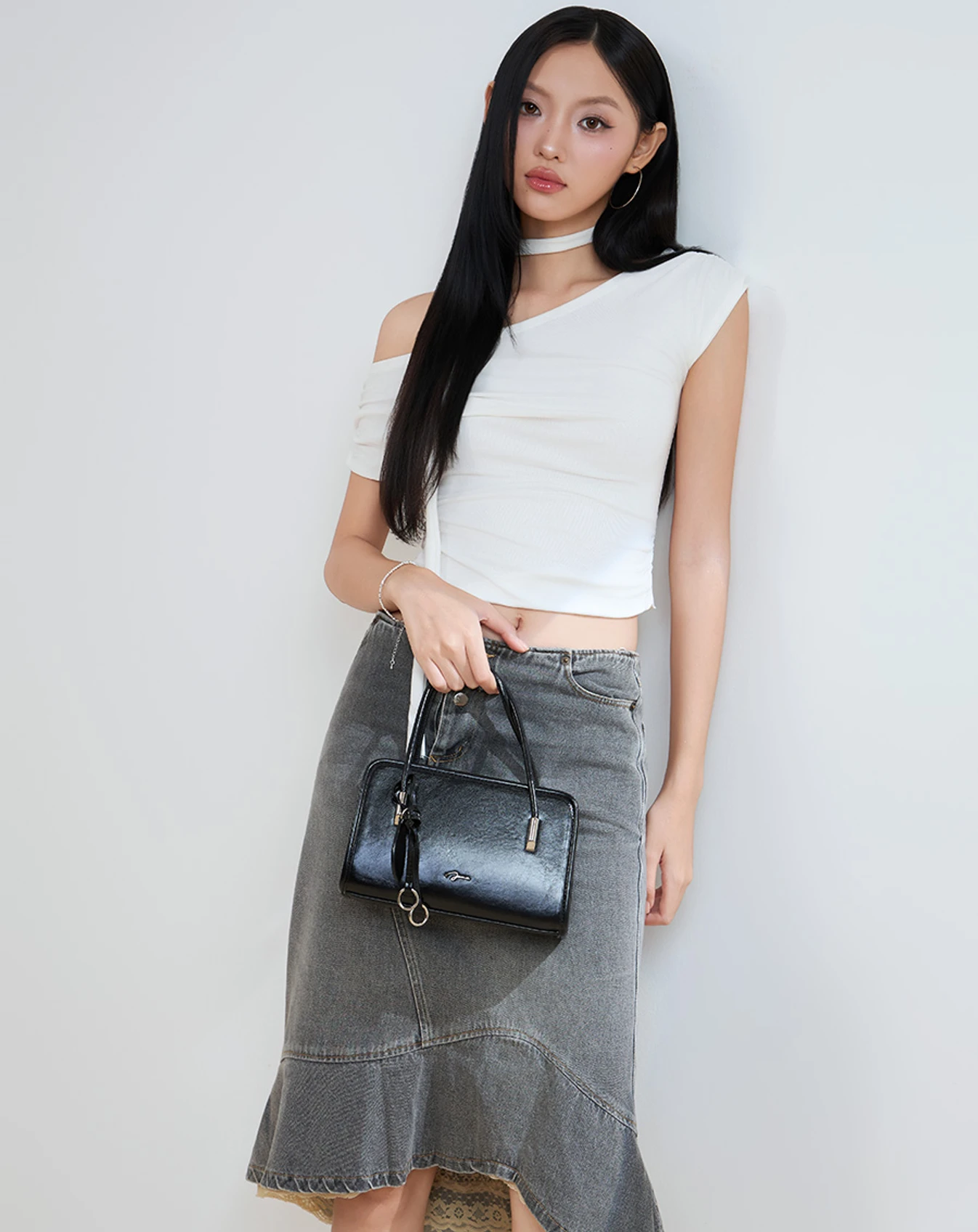 Túi Xách Nữ Cầm Tay Đeo Chéo JUNO Dáng Nhỏ Cứng Cáp Phối Charm Tua Rua Đi Chơi Đi Tiệc Sang Trọng TXN1036 - Image 5