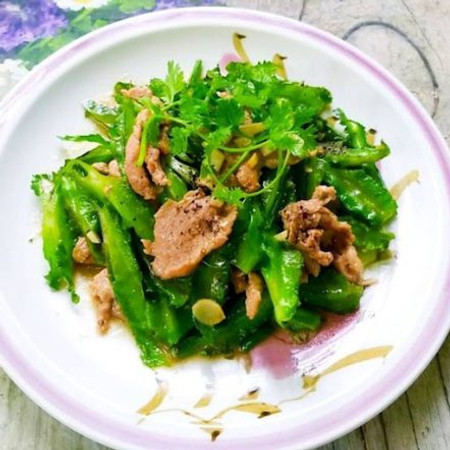 Cách làm đậu rồng xào thịt bò giòn ngon