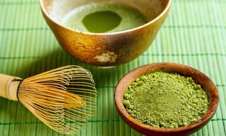 Hướng dẫn làm mặt nạ từ trà xanh để trị mụn