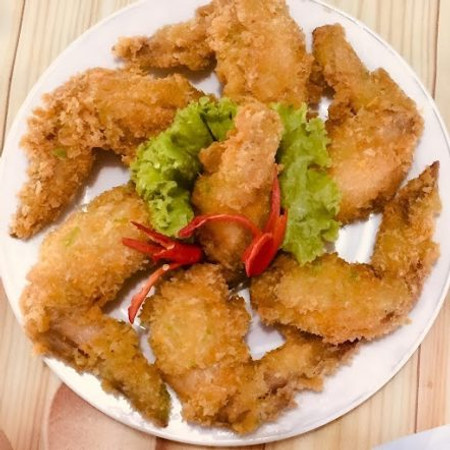 Cánh gà chiên giòn hấp dẫn, thơm ngon