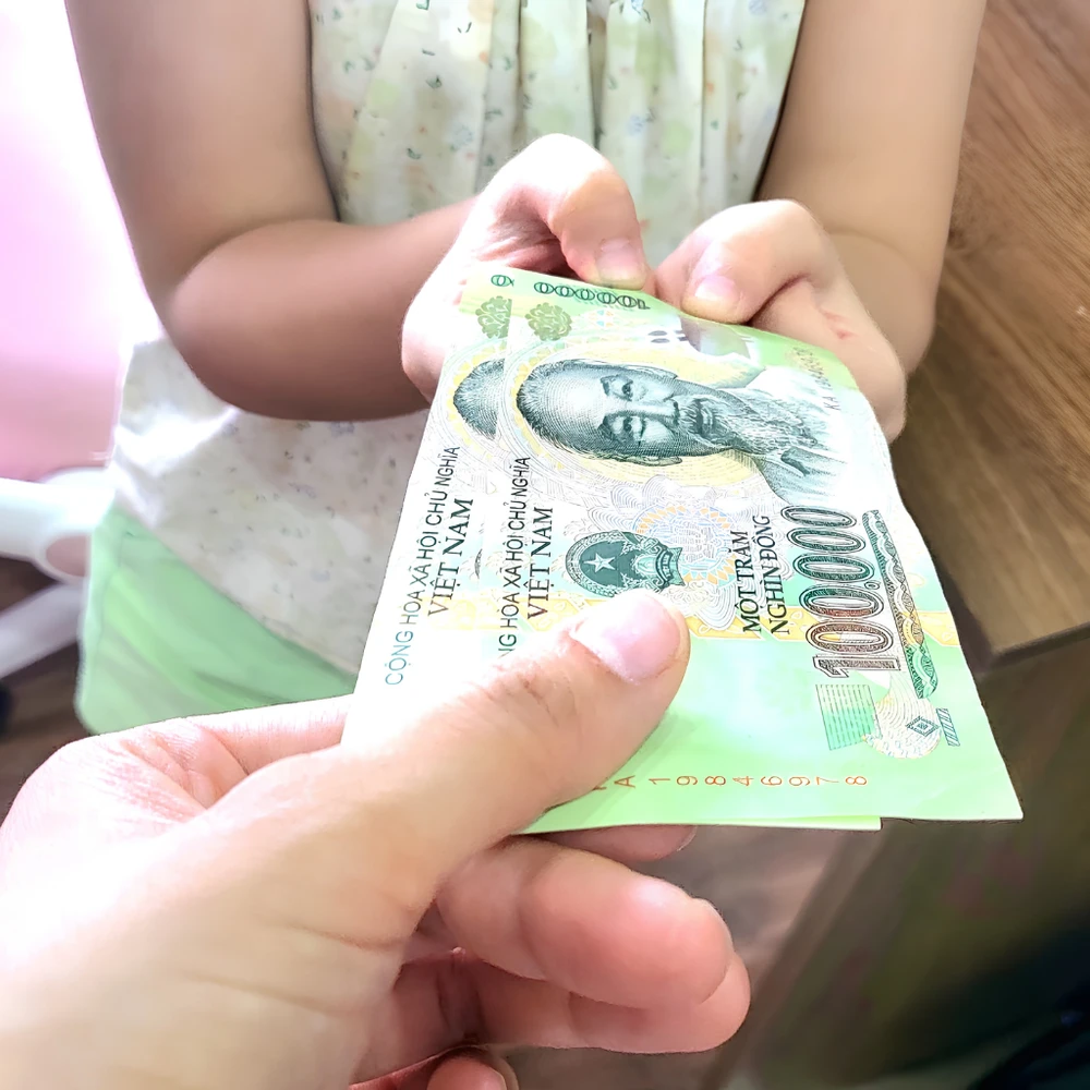 Khen thưởng vật chất quá nhiều làm triệt tiêu động lực nội tại. (Nguồn: Internet) 