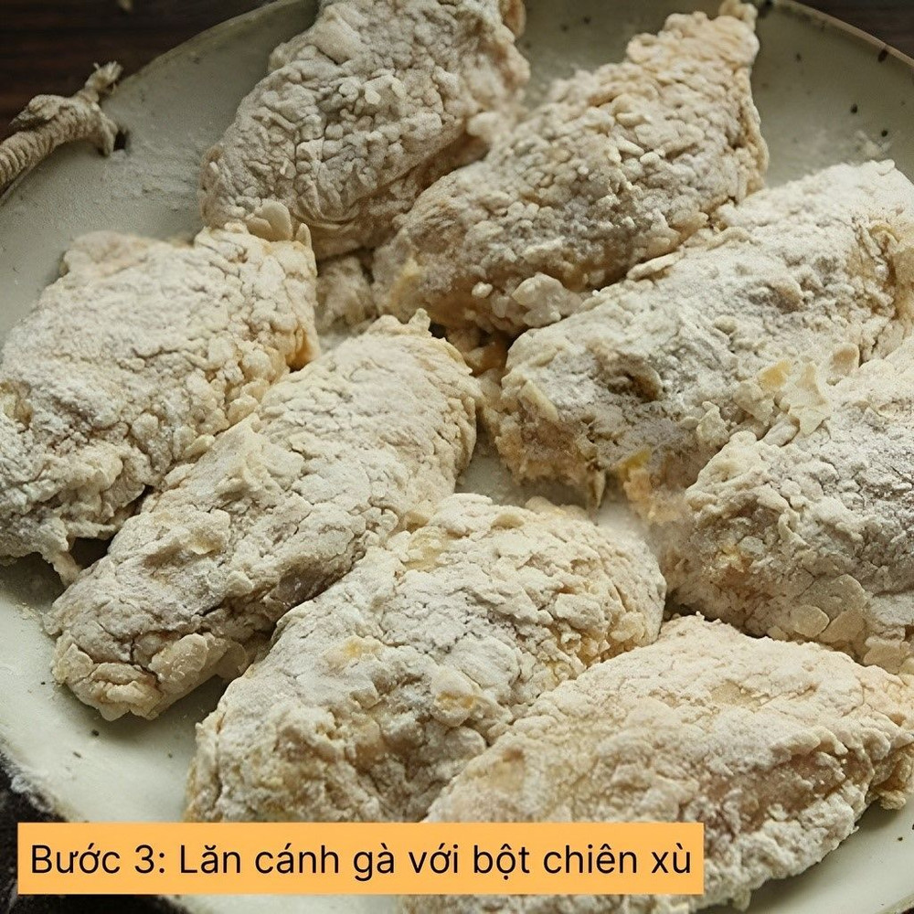 lăn cánh gà với bột chiên xù