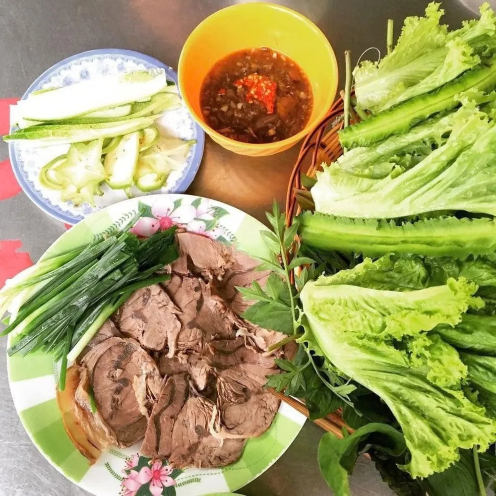 hom-nay-an-gi-cu-chi-1