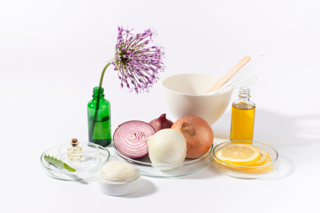 Thực hư công dụng kích thích mọc tóc của hành tây