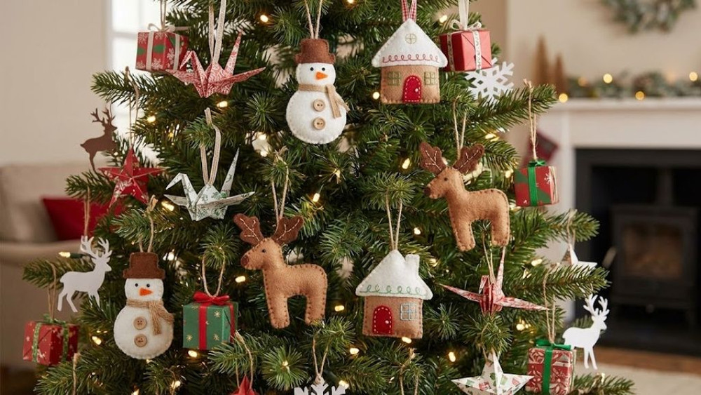 trang trí cây thông noel