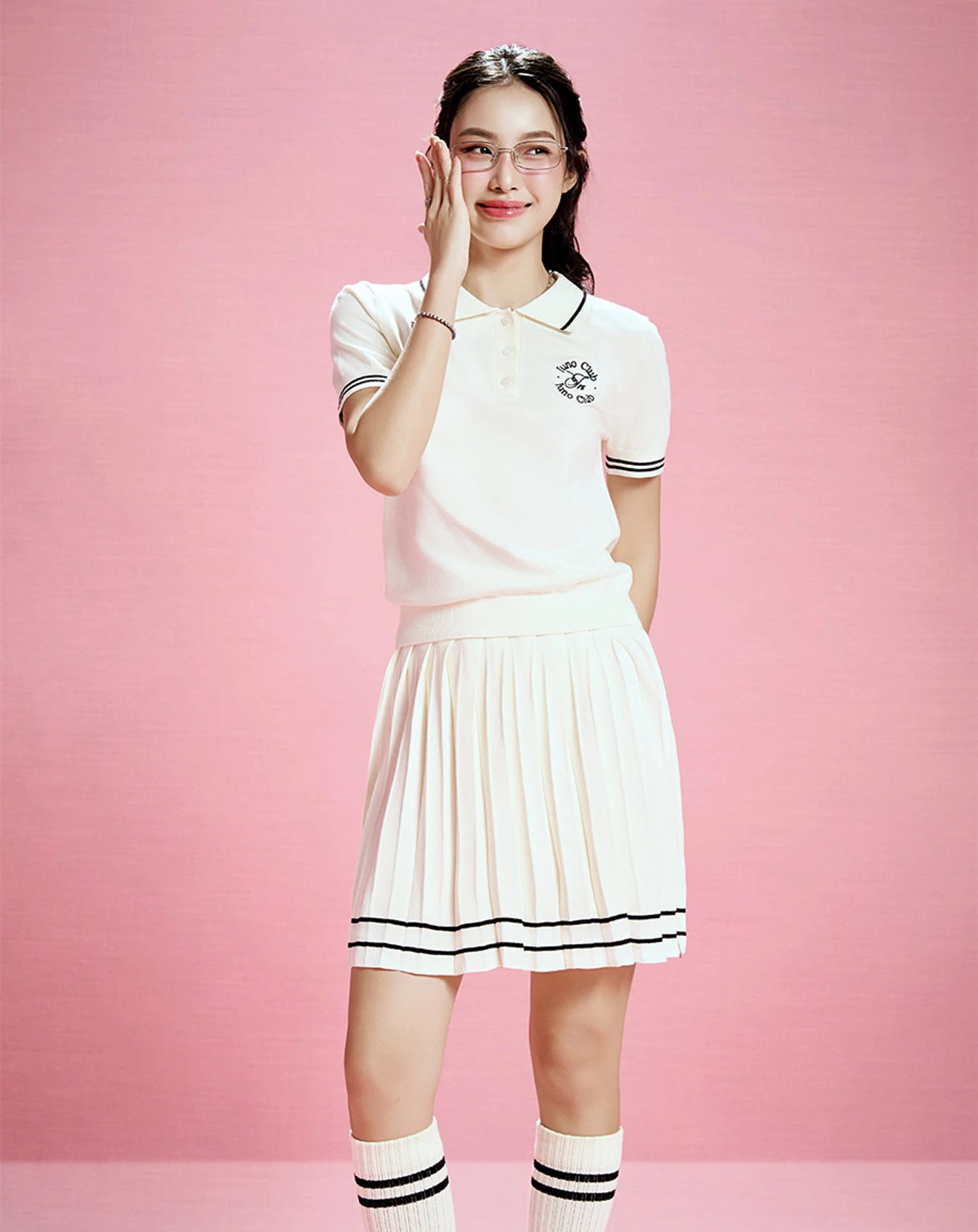 Áo dệt kim cổ polo thêu chữ - Image 1
